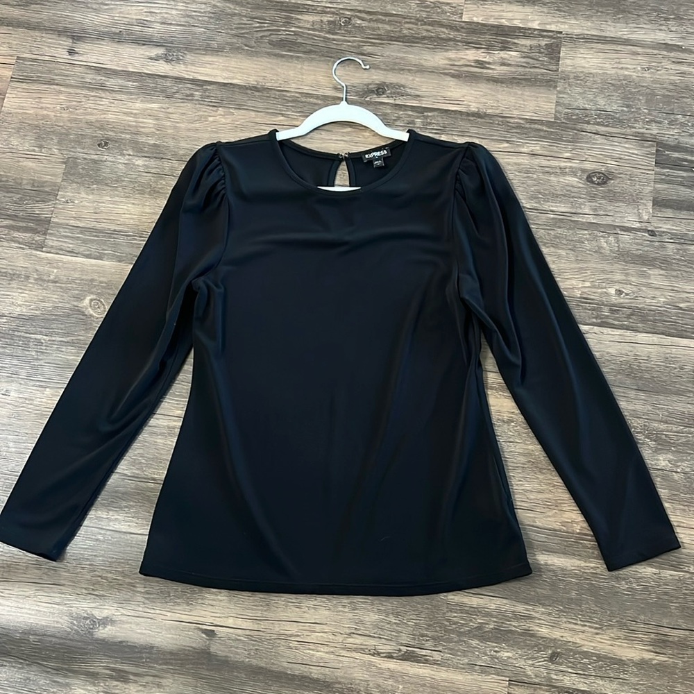 Express Long Sleeve Keyhole Top Large